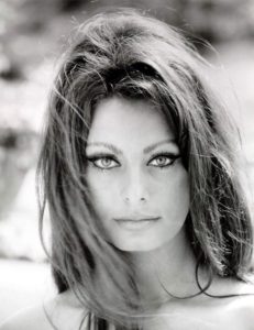 Sophia Loren, ragazza alfa